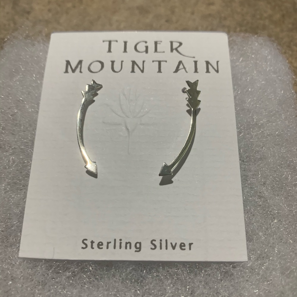 Tiger Mountain arrow crawler earrings